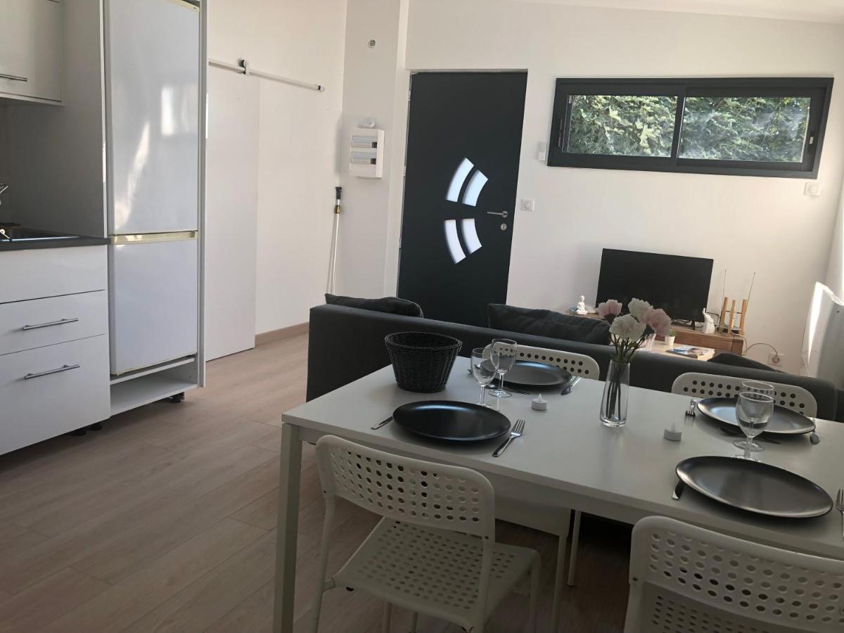 Appartement Paisible Proche Centre Ville Bron Exteriér fotografie